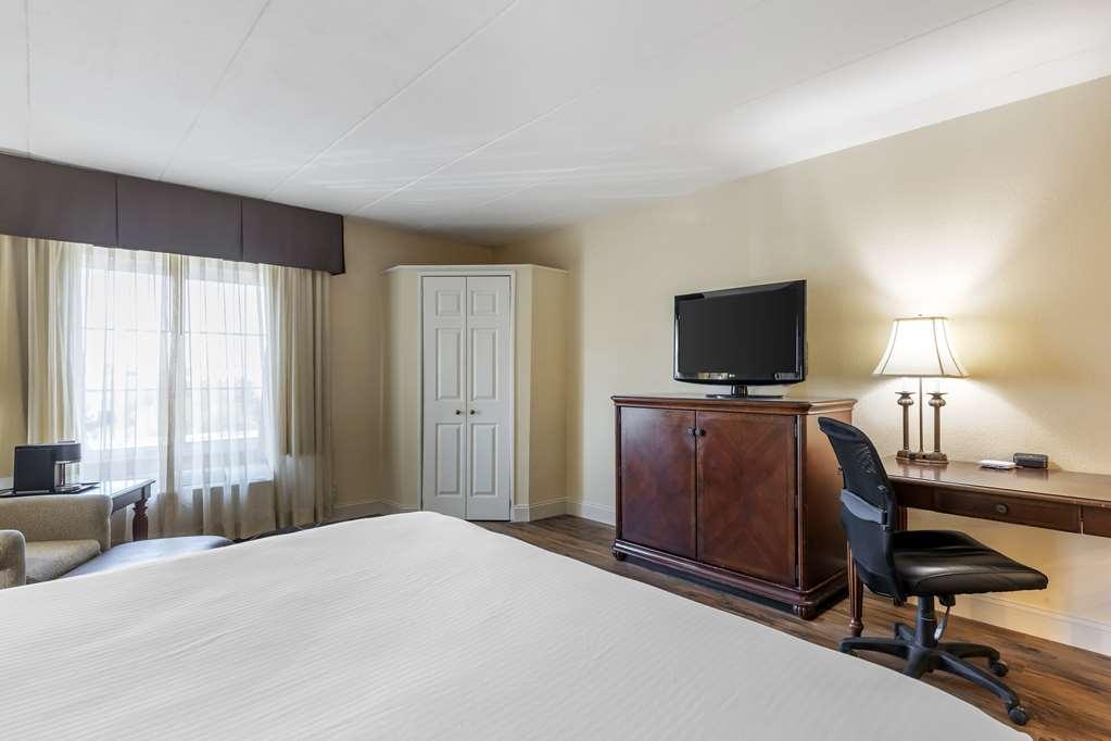 Best Western Plus Steeplegate Inn Davenport Zimmer foto